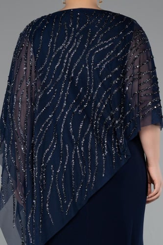 فستان سهرة ساتر بتطريز راقي