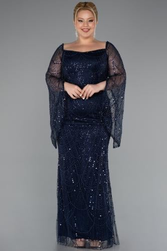 فستان سهرة مطرز بالخرز