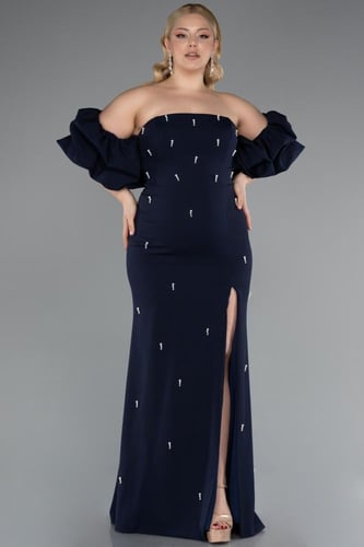 فستان سهرة بأكمام مكشوفة