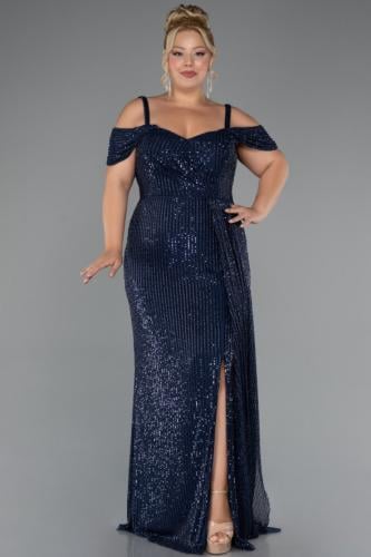 فستان سهرة أنيق مطرز بالخرز