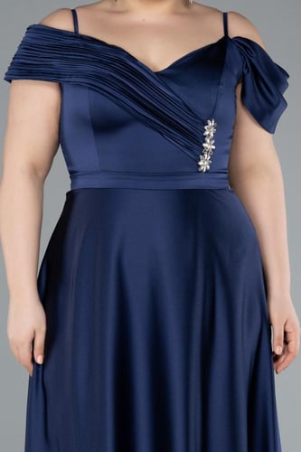 فستان سهرة ساتان أنيق