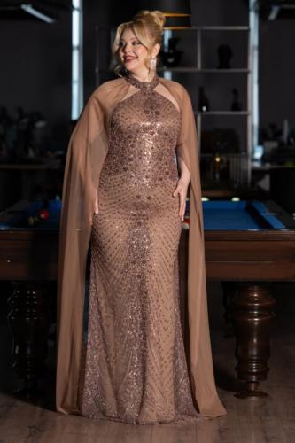 فستان سهرة راقي بظهر مكشوف