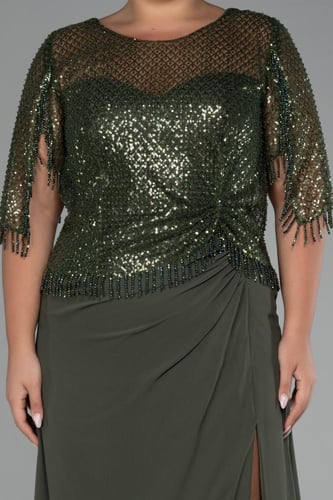 فستان سهرة بتفاصيل دانتيل