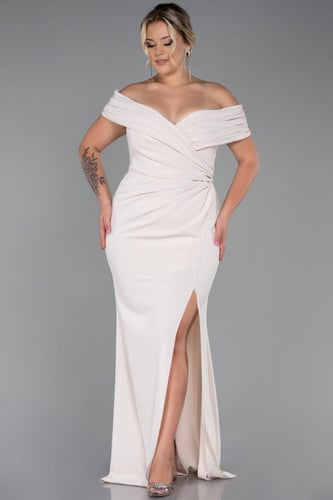 فستان ناعم بكتف مكشوف