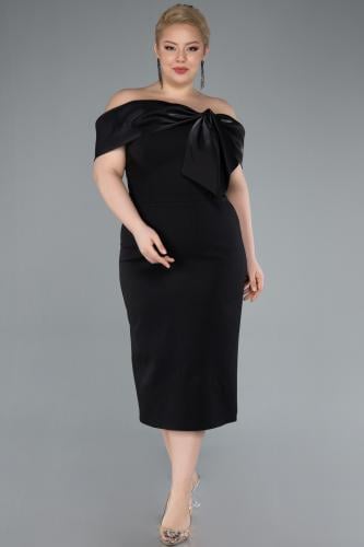 فستان سهرة ميدي مكشوف الكتفين