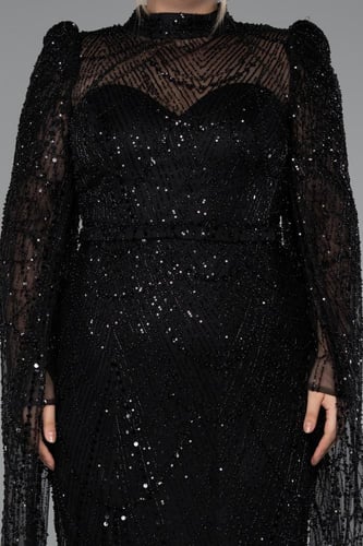 فستان سهرة فخم مطرز بالخرز