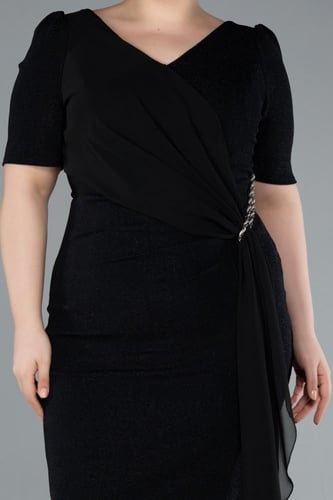 فستان سهرة ميدي ناعم بأكمام قصيرة