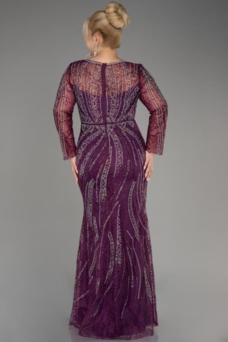 فستان سهرة طويل مطرز