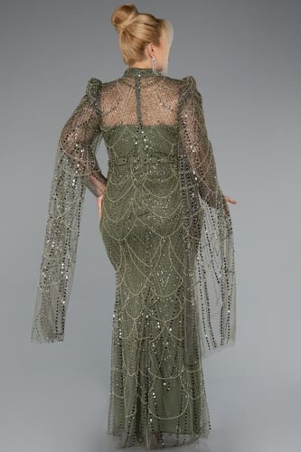 فستان سهرة فخم مطرز بالخرز