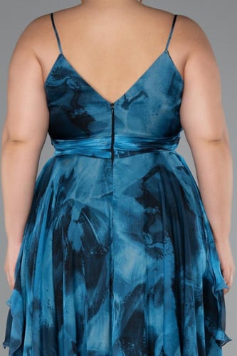 فستان سهرة راقي مطرز بالخرز