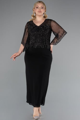 فستان سهرة ميدي بتطريز ناعم