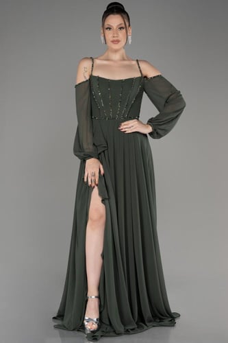 فستان سهرة بأكمام شيفون