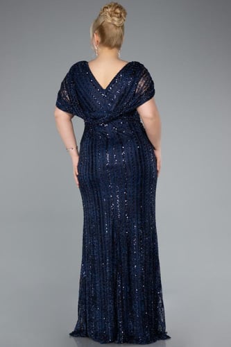 فستان سهرة دانتيل مطرز بالخرز