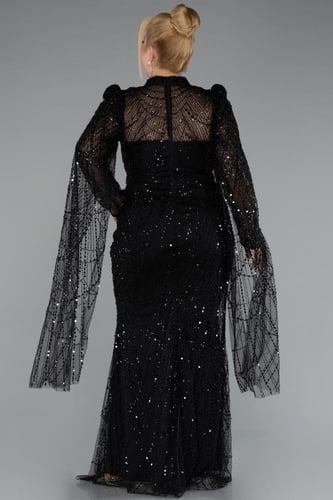 فستان سهرة فخم مطرز بالخرز