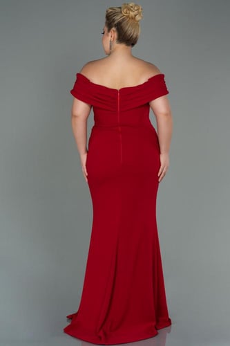 فستان ناعم بكتف مكشوف