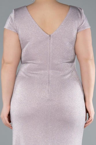 فستان سهرة جميل بأكمام قصيرة