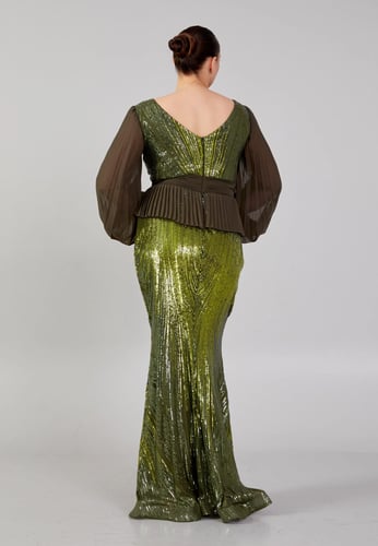 فستان سهرة طويل بالترتر