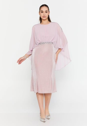 فستان سهرة ميدي بأكمام قصيرة