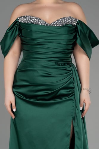 فستان سهرة من الساتان مكشوف الكتفين