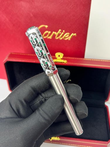 قلم حبر سانتوس دومو دو كارتيه" الجديد