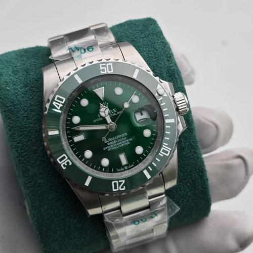 رولكس GMT مينا اخضر مقاس ٤٠ -اوتوماتيك