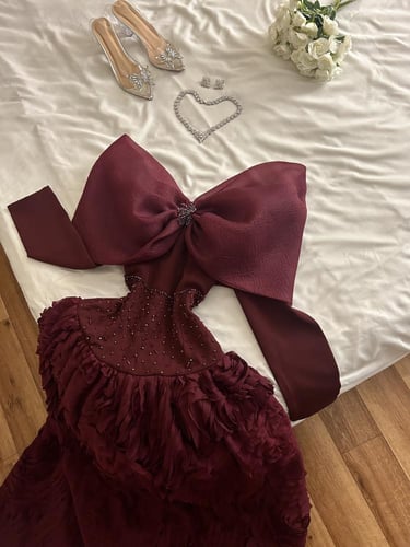 فستان الفيونكا