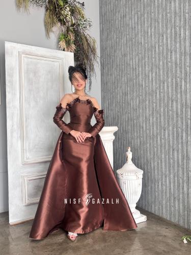 فستان سهرة ذيلة