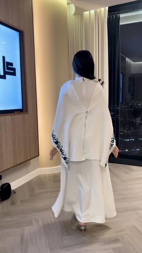 فستان قطعتين باربي ابيض