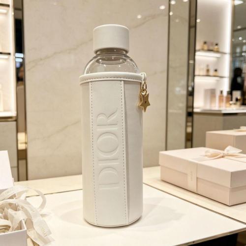 مق DIOR