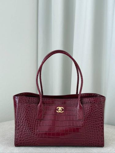 CHANEL BAG - عنابي