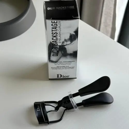 عكاف رموش DIOR