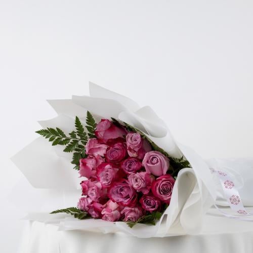 باقة الجوري الموف