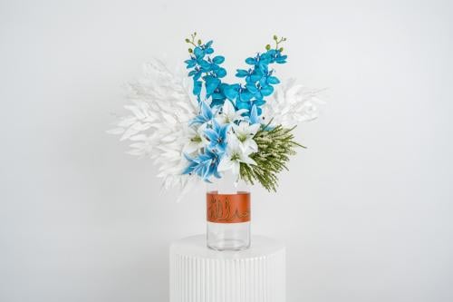 فازة ورد شفافه مميزه وجذابه