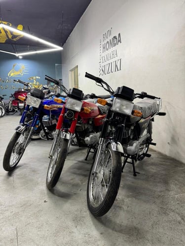 اكس مئة مستعمل بورقة مبايعة سزوكي اصلي