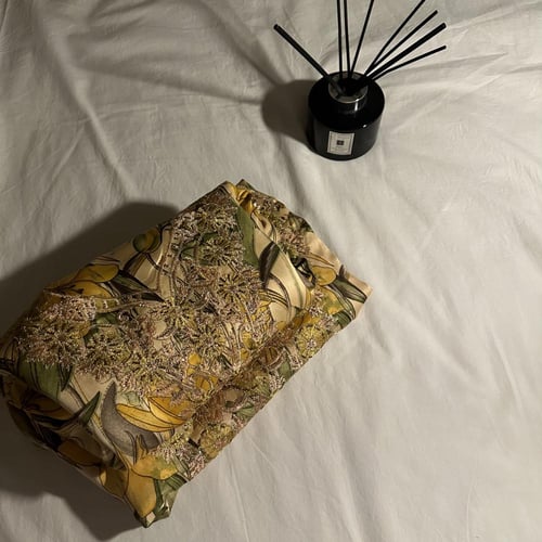 مخور للام وبنتها