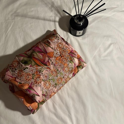 مخور للام وبنتها