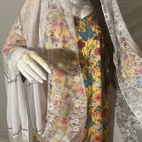 شيلة ملكية دانتيل