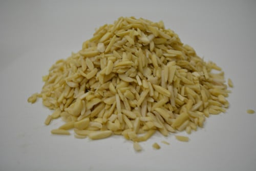 لوز الصنوبري