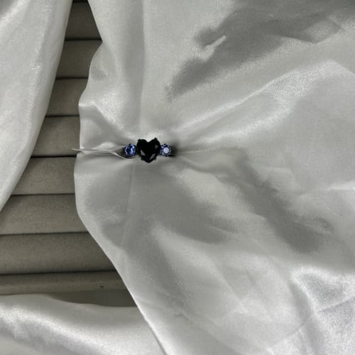 خاتم نسائي قلب ازرق غامق