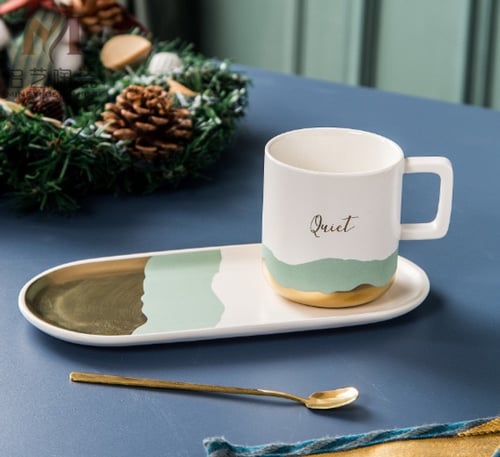 كاسات سراميك مذهبه