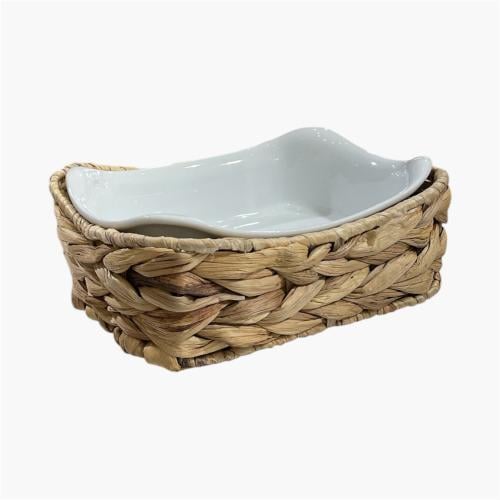 صينية فرن مع سلة خوص