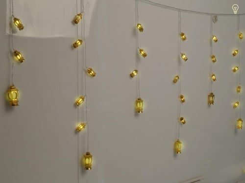 ستارة مضيئة فوانيس