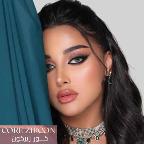 عدسات ناتشورال