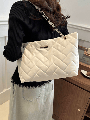 حقيبة يد نسائية