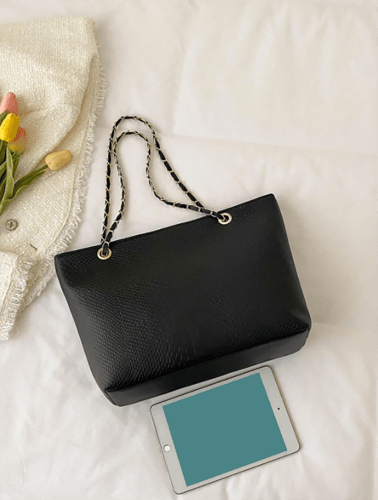 حقيبة يد نسائية