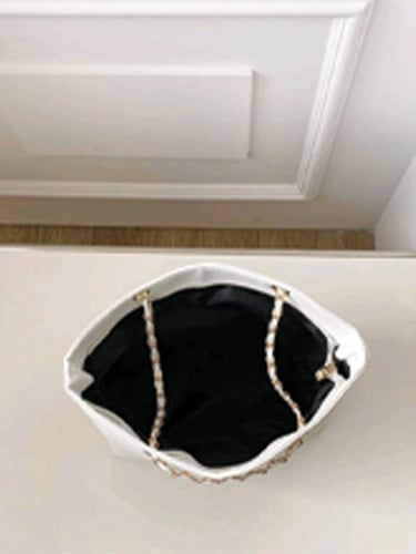 حقيبة يد نسائية