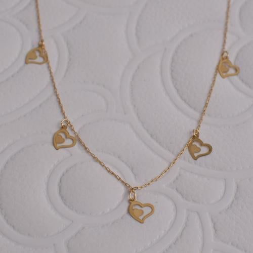عقد ذهب عيار 18