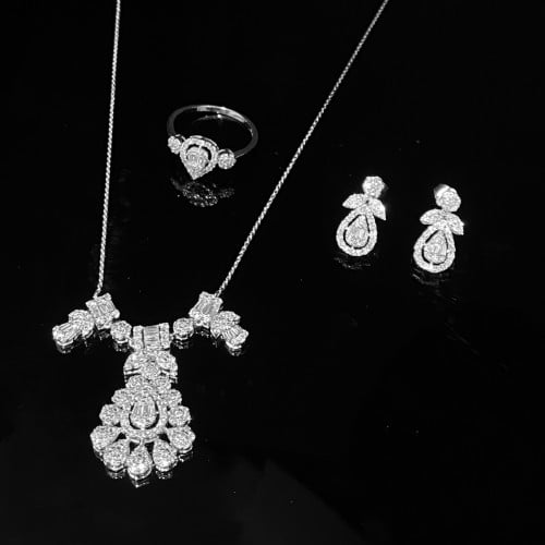 نصف طقم الماس