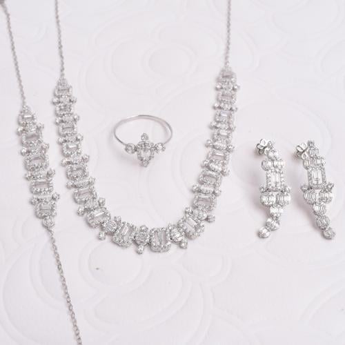 طقم ذهب - وزن ذهب 13.20 - عيار 18