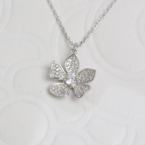 عقد فضه- وزن الفضة 2.2- عيار 925